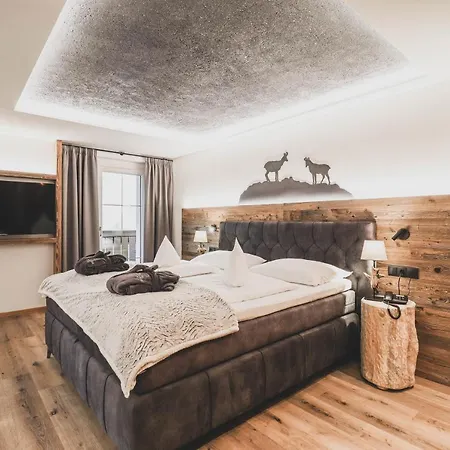 Hotel Pfeldererhof Alpine Lifestyle Pfelders
