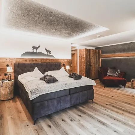 Pfeldererhof Alpine Lifestyle Pfelders