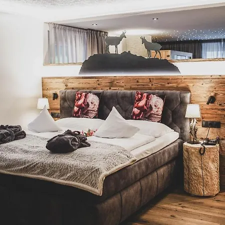 Pfeldererhof Alpine Lifestyle Hotel Pfelders