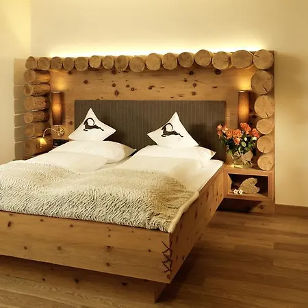 Hotel Pfeldererhof Alpine Lifestyle 4*