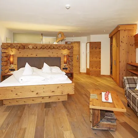 Hotel Pfeldererhof Alpine Lifestyle